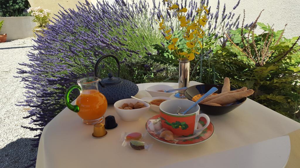 Lamanderie En Provence Acomodação com café da manhã Alleins Quarto foto