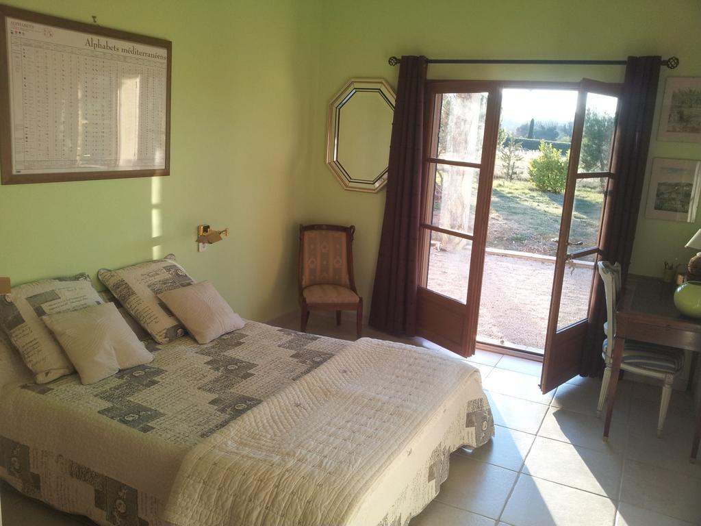 Lamanderie En Provence Acomodação com café da manhã Alleins Quarto foto